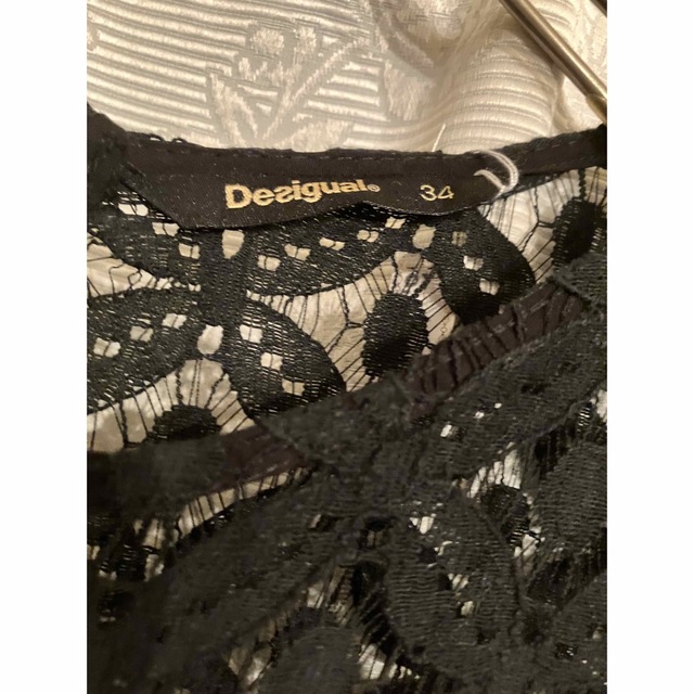 DESIGUAL(デシグアル)の美品　desigual レース　ラッパ袖　ワンピース　デジグアル レディースのワンピース(ひざ丈ワンピース)の商品写真