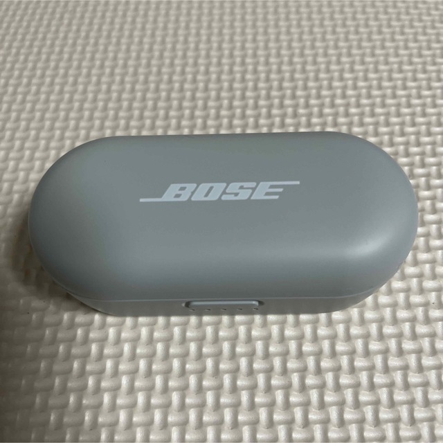 BOSE(ボーズ)のBOSE SPORT EARBUDS GLACIER WHITE スマホ/家電/カメラのオーディオ機器(ヘッドフォン/イヤフォン)の商品写真