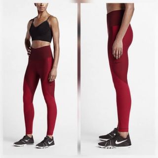 NIKE タイツ ／Mサイズ：赤(レディース)(レギンス/スパッツ)