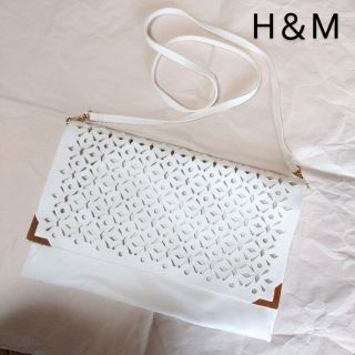 エイチアンドエム(H&M)の【送料込】H＆M　ショルダーバッグ（白）(ショルダーバッグ)