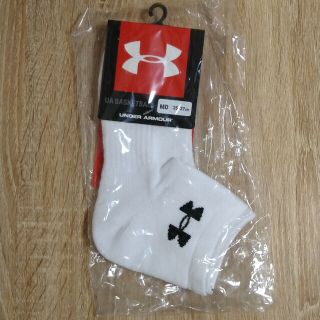 アンダーアーマー(UNDER ARMOUR)のUNDER ARMOR 靴下 白(ソックス)