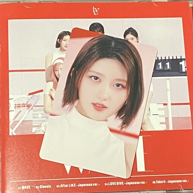 IVE(アイヴ)のIVE WAVE タワレコ特典トレカ ガウル エンタメ/ホビーのタレントグッズ(アイドルグッズ)の商品写真