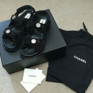 シャネル(CHANEL)のCHANEL コイン サンダル(サンダル)