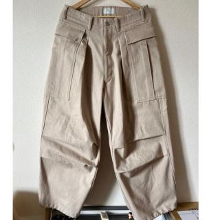 コモリ(COMOLI)のヘリル　HERILL 15oz denim cargopants 2(デニム/ジーンズ)