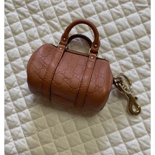 グッチ(Gucci)のGUCCI ボストン型　チャーム　キーホルダー　レザーポーチ(チャーム)