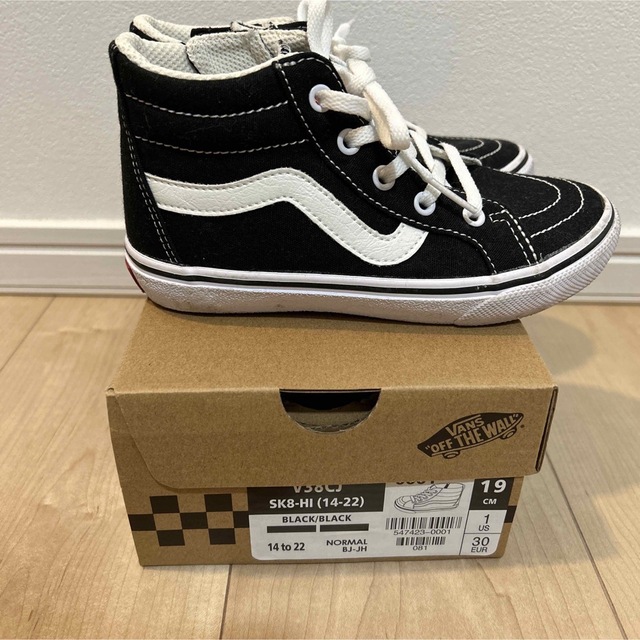 VANS(ヴァンズ)のキッズ スニーカー VANS SK8-HI スケートハイ V38CJ　１９センチ キッズ/ベビー/マタニティのキッズ靴/シューズ(15cm~)(スニーカー)の商品写真