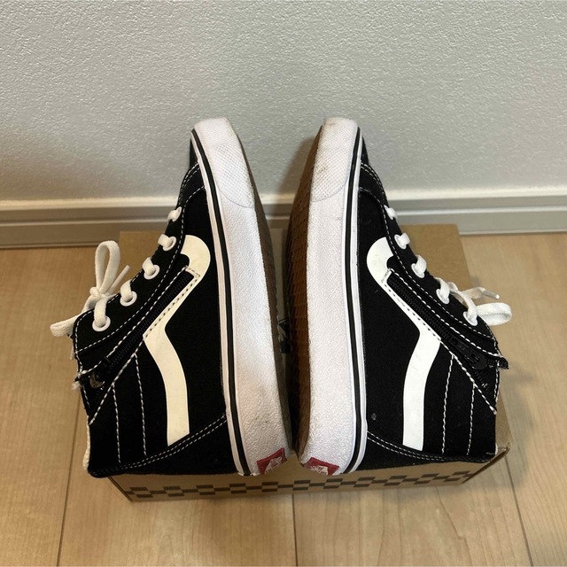 VANS(ヴァンズ)のキッズ スニーカー VANS SK8-HI スケートハイ V38CJ　１９センチ キッズ/ベビー/マタニティのキッズ靴/シューズ(15cm~)(スニーカー)の商品写真