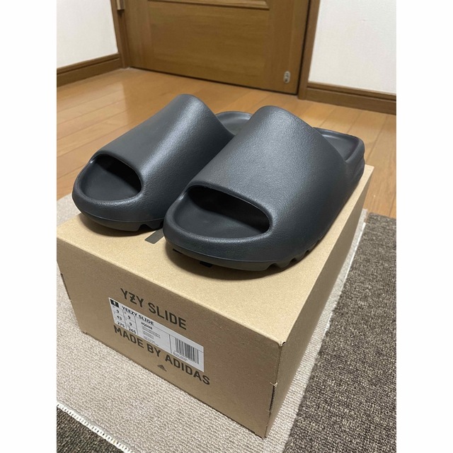 yeezy slide onyx  27.5