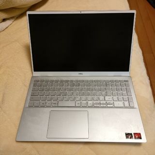 Dell Inspiron 5505(ノートPC)