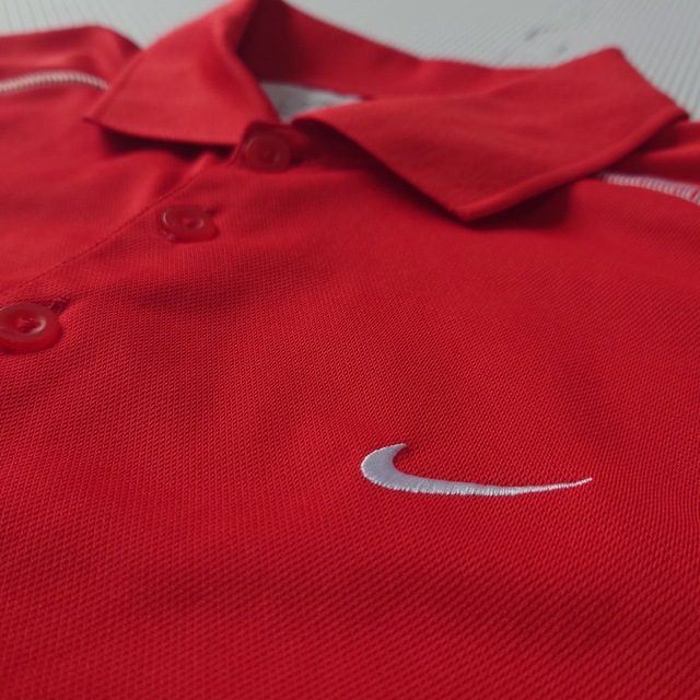 NIKE(ナイキ)のナイキゴルフ メンズ半袖ポロシャツ M ドライフィット ゴルフウェア NIKE赤 スポーツ/アウトドアのゴルフ(ウエア)の商品写真
