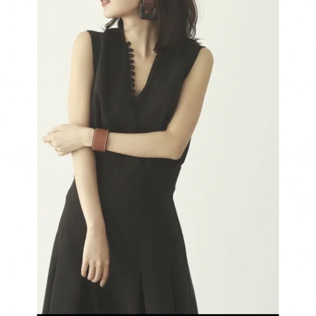 TODAYFUL(トゥデイフル)のlouren  pleats long onepiece レディースのワンピース(ロングワンピース/マキシワンピース)の商品写真