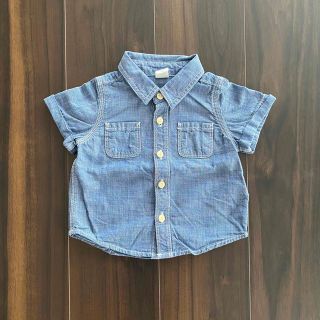 ベビーギャップ(babyGAP)のベビーギャップ　デニムシャツ　70cm(シャツ/カットソー)