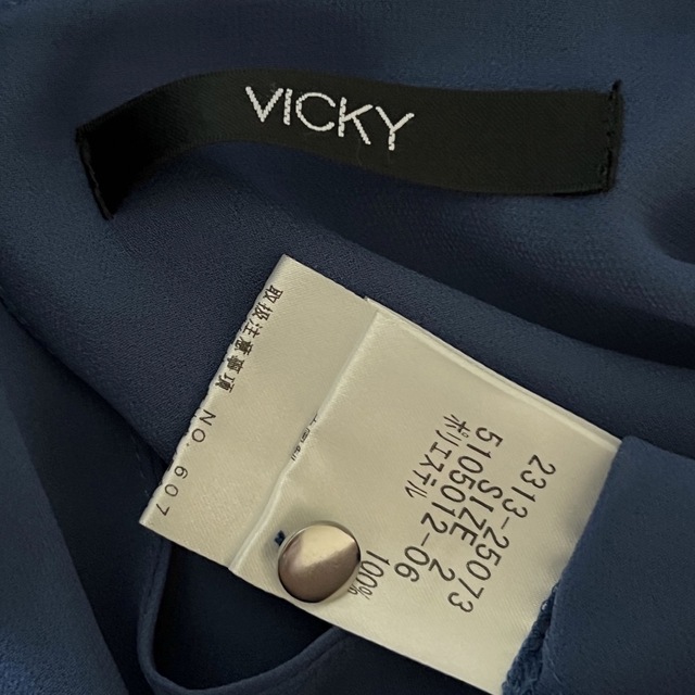 VICKY(ビッキー)のVICKY ♡ノースリーブシャツ レディースのトップス(シャツ/ブラウス(半袖/袖なし))の商品写真