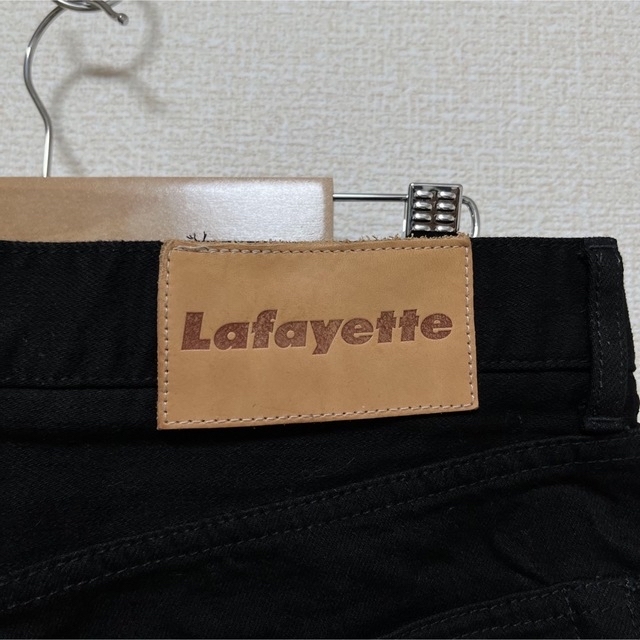 Lafayette(ラファイエット)のLafayette ラファイエット デニム ブラック ダメージ メンズのパンツ(デニム/ジーンズ)の商品写真