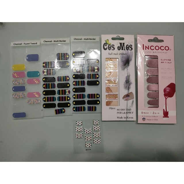 Incoco(インココ)のincoco 　インココ　ネイルシール　おまけ付きインココ　ネイルシール コスメ/美容のネイル(ネイル用品)の商品写真