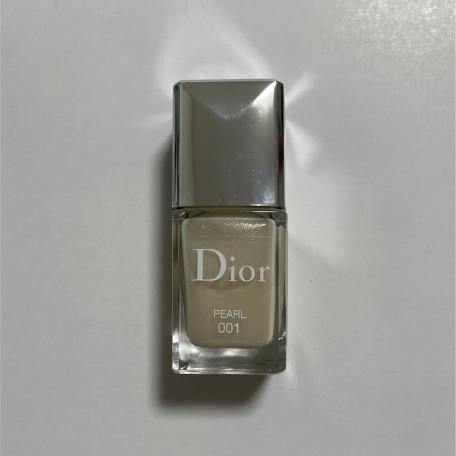 Dior ヴェルニトップコート　001パール　(ミッツァコレクション限定品) コスメ/美容のネイル(マニキュア)の商品写真