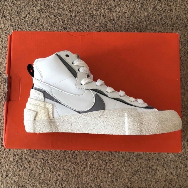 sacai(サカイ)のsacai x ナイキ ブレーザー MID White 24.5 レディースの靴/シューズ(スニーカー)の商品写真