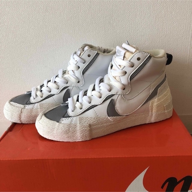 sacai x ナイキ ブレーザー MID White 24.5