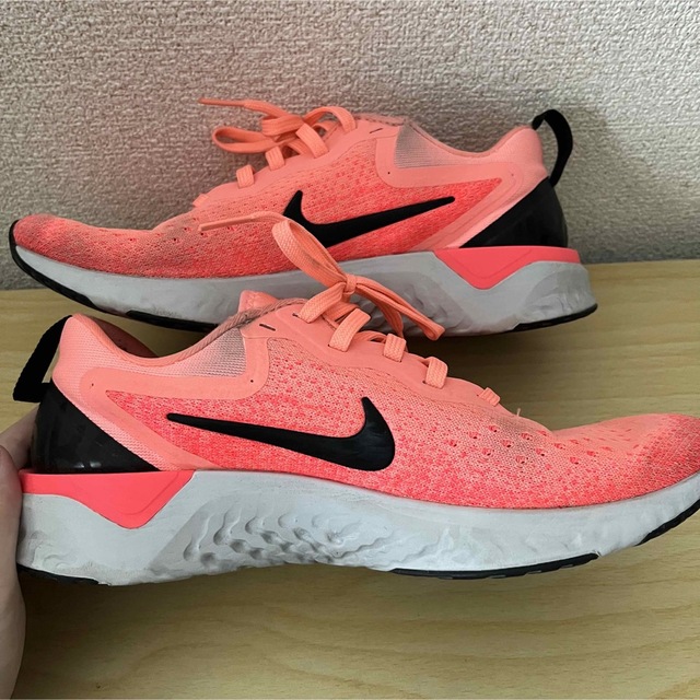 新品 NIKE ランニングシューズ 25cm