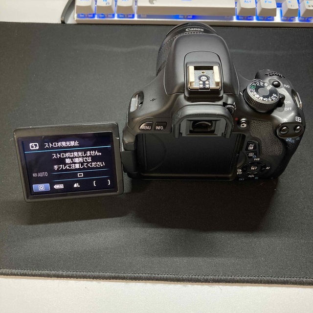 Canon(キヤノン)のCANON EOS KISS X5 標準レンズ付き スマホ/家電/カメラのカメラ(デジタル一眼)の商品写真