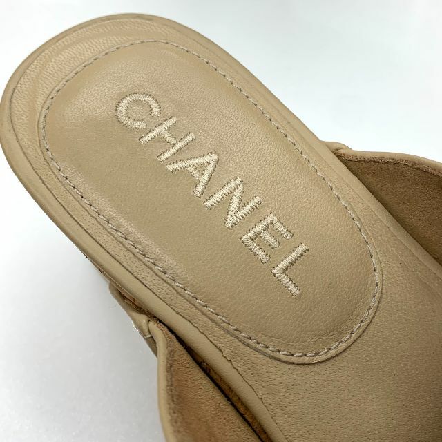 CHANEL - 6337 シャネル レザー コルク ターンロック ココマーク サボ