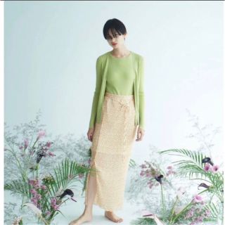 ロザリームーン(Rosary moon)の新品未使用　rosary moon　Flower Pleats Skirt(ロングスカート)