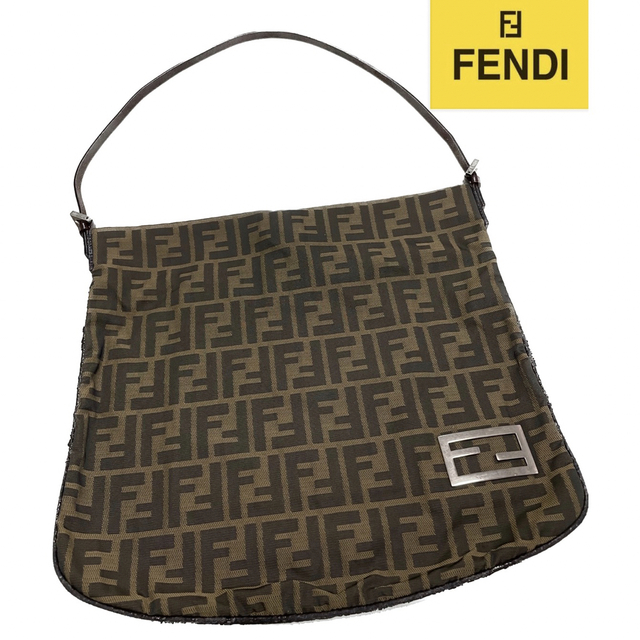 FENDI(フェンディ)のFENDI フェンディ　ショルダーバッグ　斜めがけ　ズッカ　FF柄　ブラウン レディースのバッグ(ショルダーバッグ)の商品写真