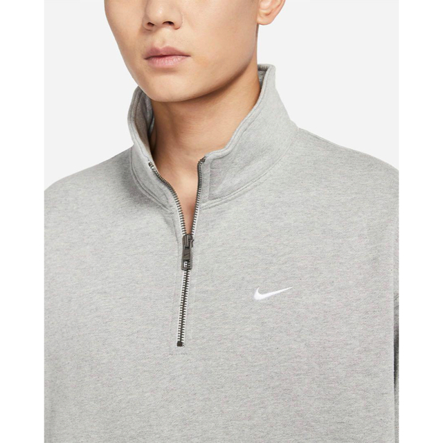 NIKE(ナイキ)のNIKE SOLO SWOOSH HW BB QZ L/S HOODIE  メンズのトップス(スウェット)の商品写真