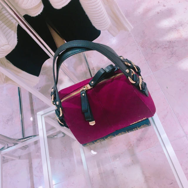 Jill By Jillstuart 新宿ルミネ2限定 Jill Stuart ショルダーバッグの通販 By 佐藤麻結 S Shop ジルバイ ジルスチュアートならラクマ Jill By Jillstuart 新宿ルミネ2限定 Jill Stuart ショルダーバッグの通販 By 佐藤麻結 S Shop ジルバイ ジルスチュアートならラクマ