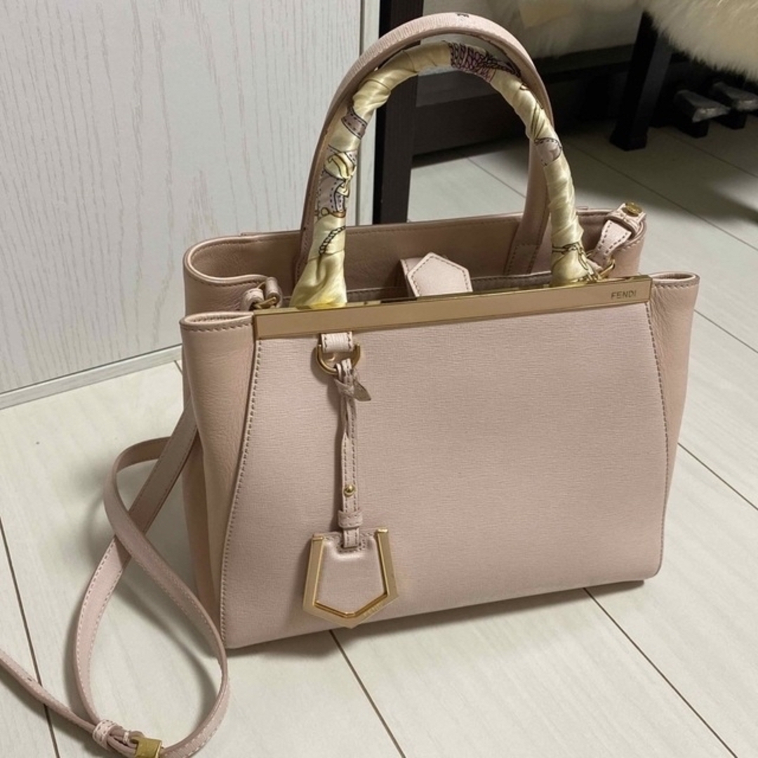 FENDI フェンディ トゥージュール L ショルダーバッグ ピンク - バッグ FENDI フェンディ トゥージュール L ショルダーバッグ ピンク - バッグ