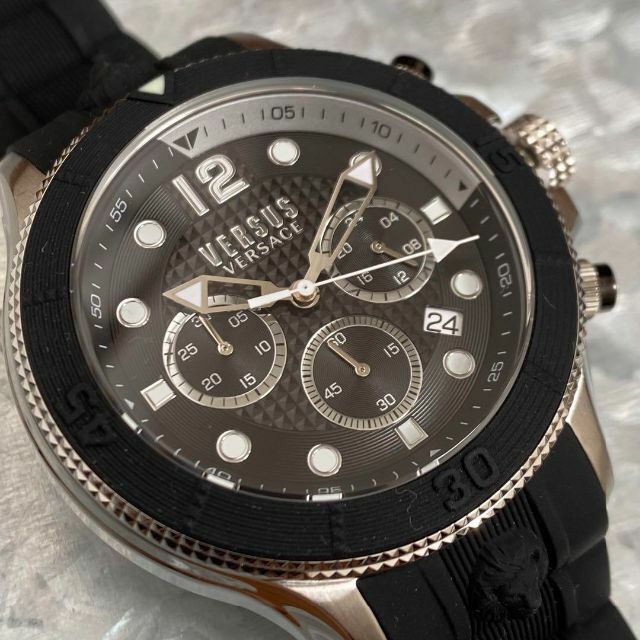 VERSACE - 新品箱付き 激レア ヴェルサス/ヴェルサーチ シルバー VERSACE - 新品箱付き 激レア ヴェルサス/ヴェルサーチ シルバー