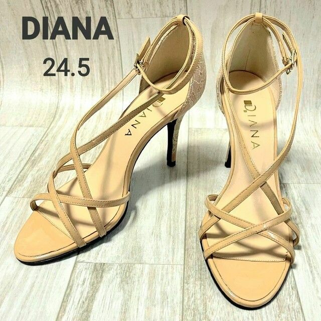 DIANA(ダイアナ)のDIANA ダイアナ ハイヒール サンダル 踵レース ベージュ クロスストラップ レディースの靴/シューズ(サンダル)の商品写真