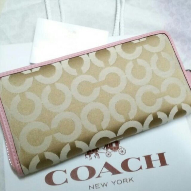 COACH(コーチ)の25日までyoo-ka.様専用ページ。 レディースのファッション小物(財布)の商品写真