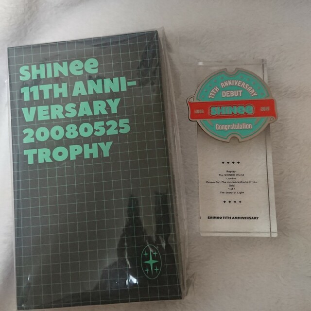 公式　SHINee 11th Anniversary 記念トロフィー | フリマアプリ ラクマ
