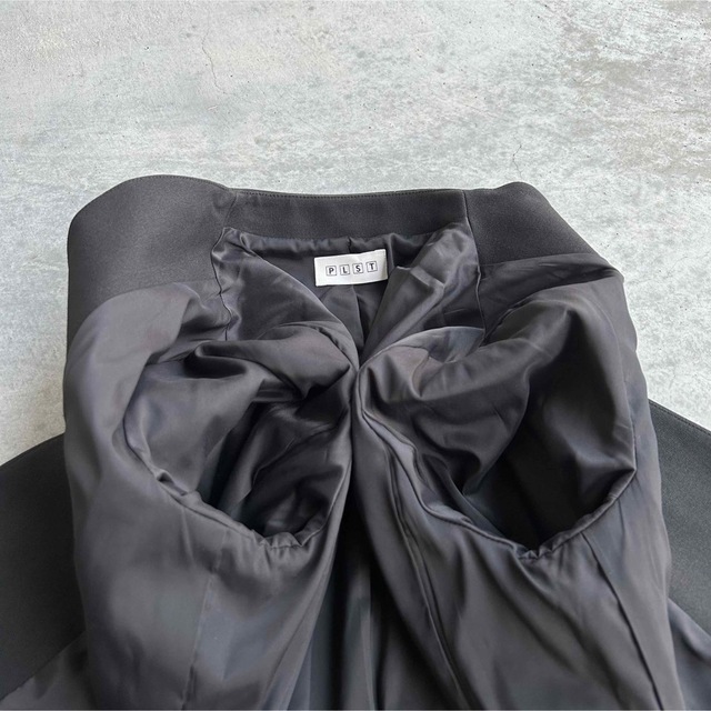 PLST(プラステ)のPLST プラステ ノーカラー ジャケット ブラック M オフィスフォーマル レディースのジャケット/アウター(ノーカラージャケット)の商品写真