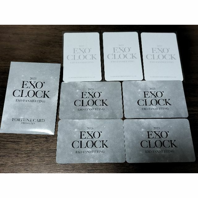 EXO(エクソ)のEXO CLOCK トレカ　スペシャル　ギョンス エンタメ/ホビーのタレントグッズ(アイドルグッズ)の商品写真