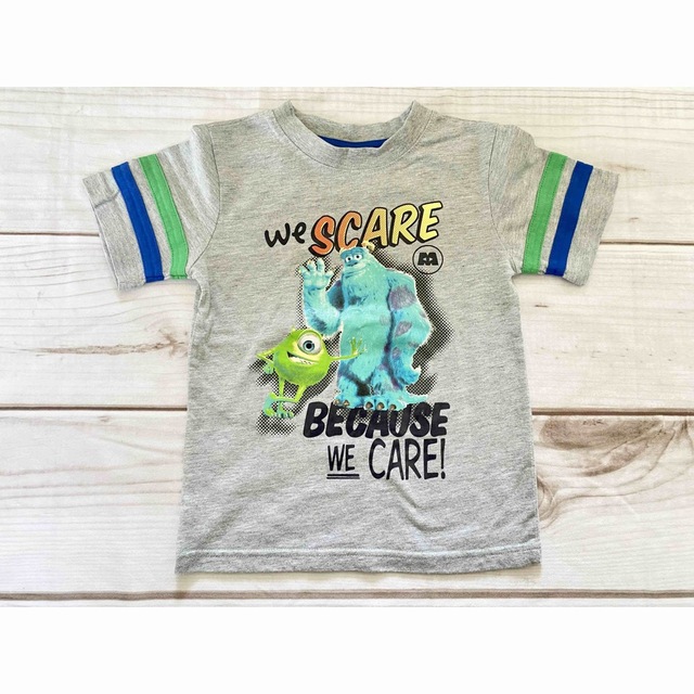 Disney(ディズニー)の【4T】コストコ購入モンスターズ・インク半袖Tシャツ2点セット　男の子女の子夏物 キッズ/ベビー/マタニティのキッズ服男の子用(90cm~)(Tシャツ/カットソー)の商品写真