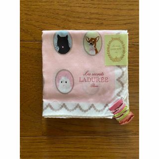 ラデュレ(LADUREE)のラデュレ　ハンカチ　動物マカロン(ハンカチ)