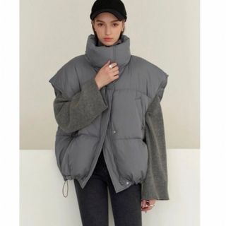 ザラ(ZARA)のshein シーイン‼️　ダウンベスト　dazy グレー　XS ダウン　(ダウンベスト)