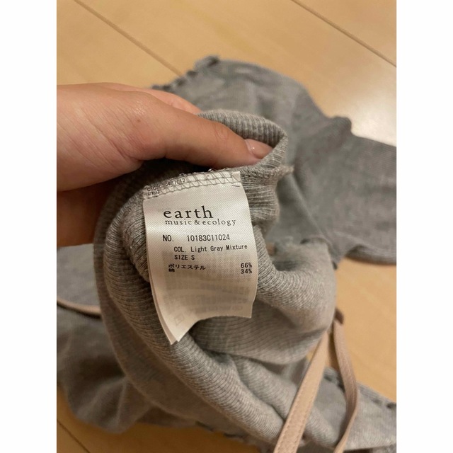 earth music & ecology(アースミュージックアンドエコロジー)のearth カットソー レディースのトップス(カットソー(半袖/袖なし))の商品写真