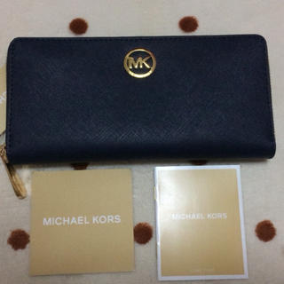 マイケルコース(Michael Kors)の【フリル限定値下げ】新品マイケルコースの長財布！(財布)