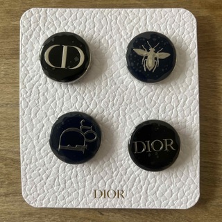ディオール(Dior)のDIORノベルティ　ピンバッジ(チャーム)