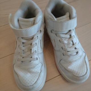 NIKE - スニーカー シューズ キッズ ダンス ハイカット 白 NIKEの通販
