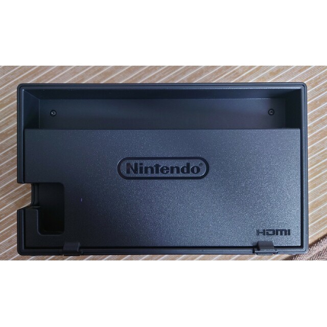 任天堂Switch　ネオンカラー エンタメ/ホビーのゲームソフト/ゲーム機本体(家庭用ゲーム機本体)の商品写真