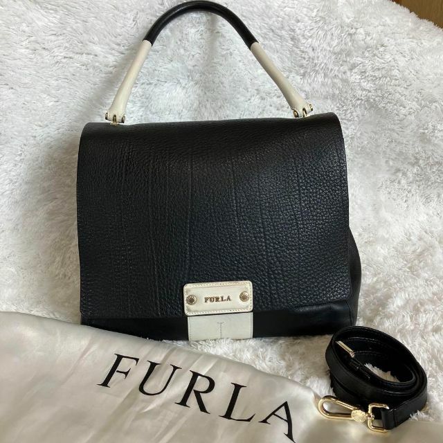 Furla(フルラ)の【ショルダー・袋付き】フルラ　ハンドバッグ　2way バイカラー　白黒 レディースのバッグ(ショルダーバッグ)の商品写真