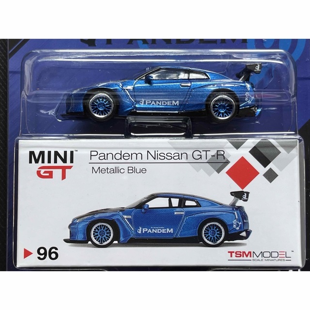 日産(ニッサン)のミニGT 1/64 パンデム GT-R R35 GTウイング メタリックブルー エンタメ/ホビーのおもちゃ/ぬいぐるみ(ミニカー)の商品写真