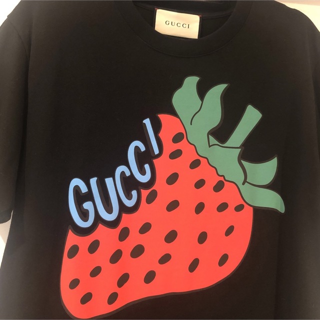 Gucci(グッチ)のGUCCI ストロベリー　Tシャツ　美品 メンズのトップス(Tシャツ/カットソー(半袖/袖なし))の商品写真