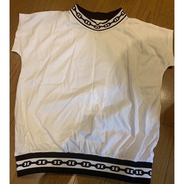 Hermes(エルメス)のお値引き　新品　タグ付き　エルメス　人気　シェーヌダンクル　Tシャツ レディースのトップス(Tシャツ(半袖/袖なし))の商品写真