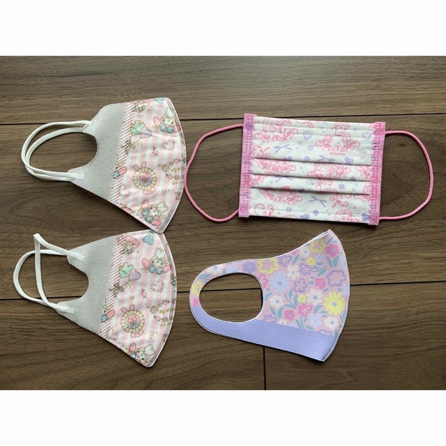 キッズマスク 子ども 女の子用 4枚 キッズ/ベビー/マタニティの洗浄/衛生用品(その他)の商品写真