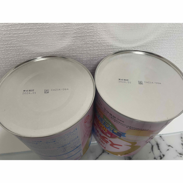 meiji 明治 ステップ ミルク缶 2缶セット キッズ/ベビー/マタニティの授乳/お食事用品(その他)の商品写真
